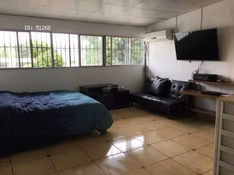 Apartamento grande céntrico, seguro y amoblado - Llamar: - foto 1