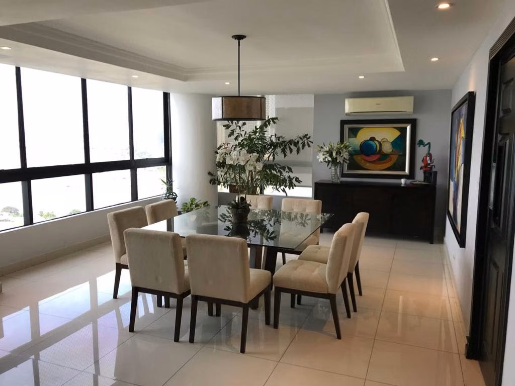 Princesa del Mar, apartamento en la Av. Balboa a la venta - foto 1