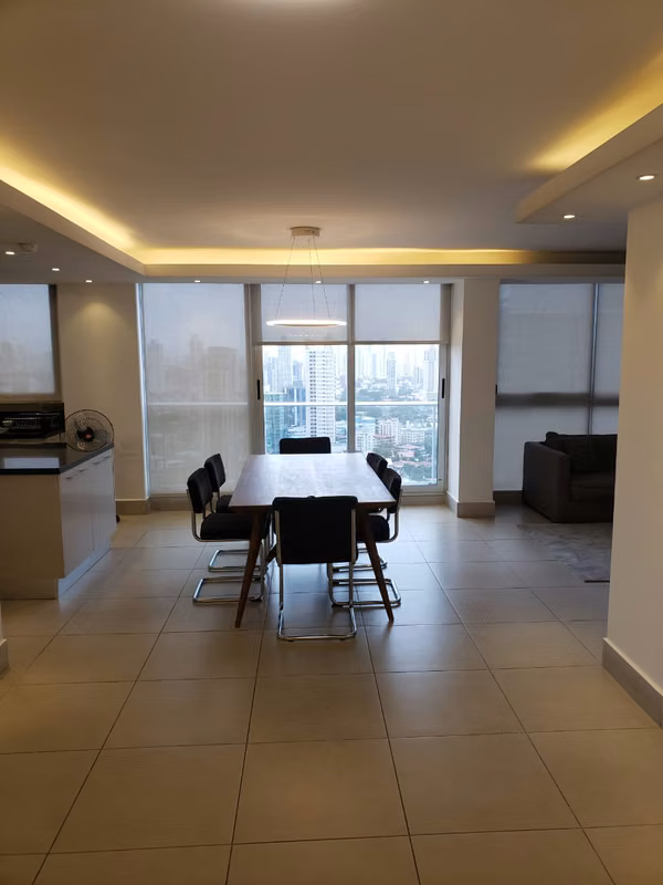 Venta de Apartamento en Obarrio, PH Park City, 2 rec., 117m2 - foto 1