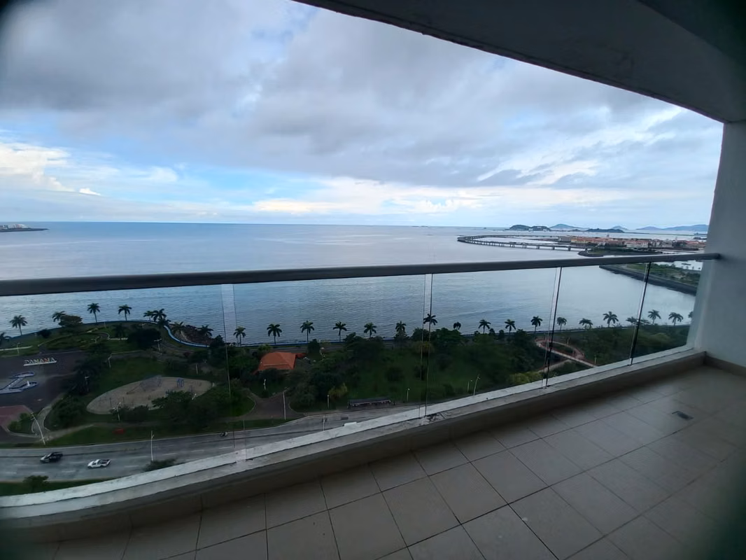 Se Vende o Alquila Apartamento en Avenida Balboa - photo 1