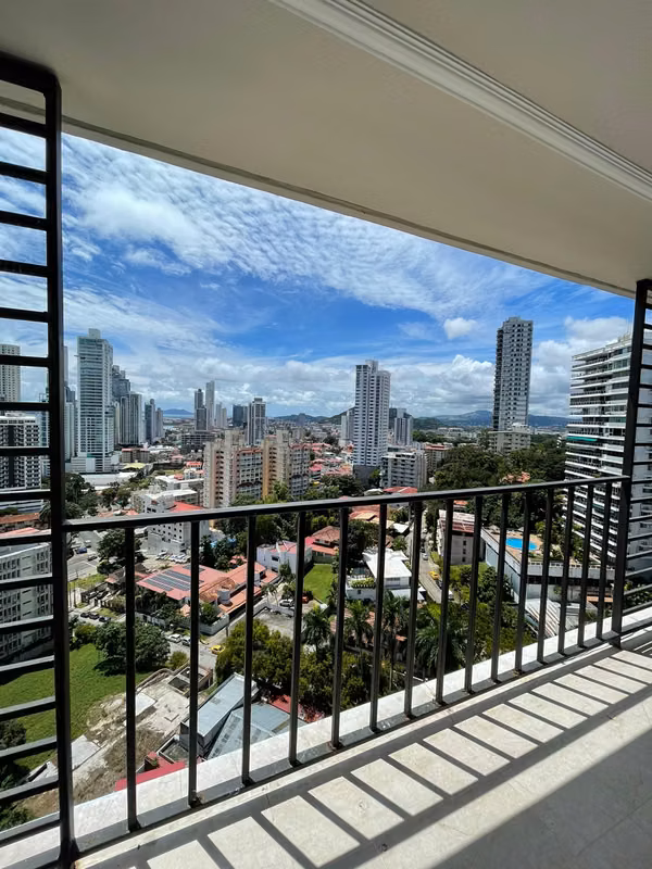 Se vende apartamento en la cresta - foto 1