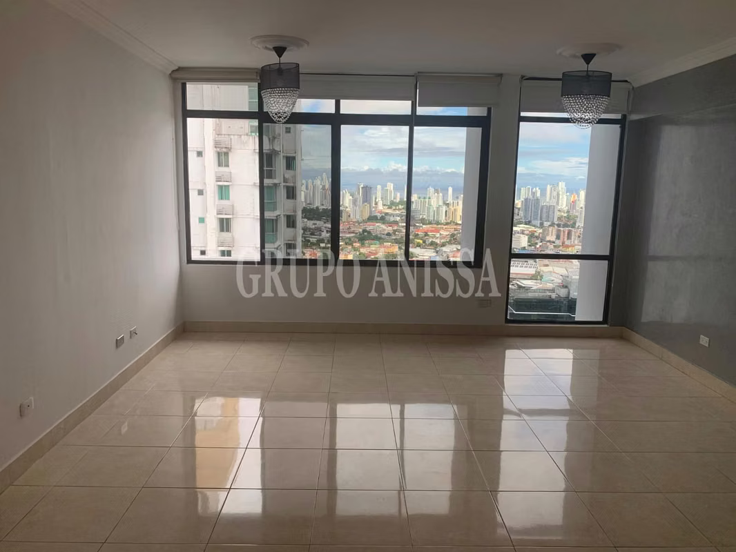 Oportunidad! Se Vende Espacioso Apartamento en Dos Mares - photo 1