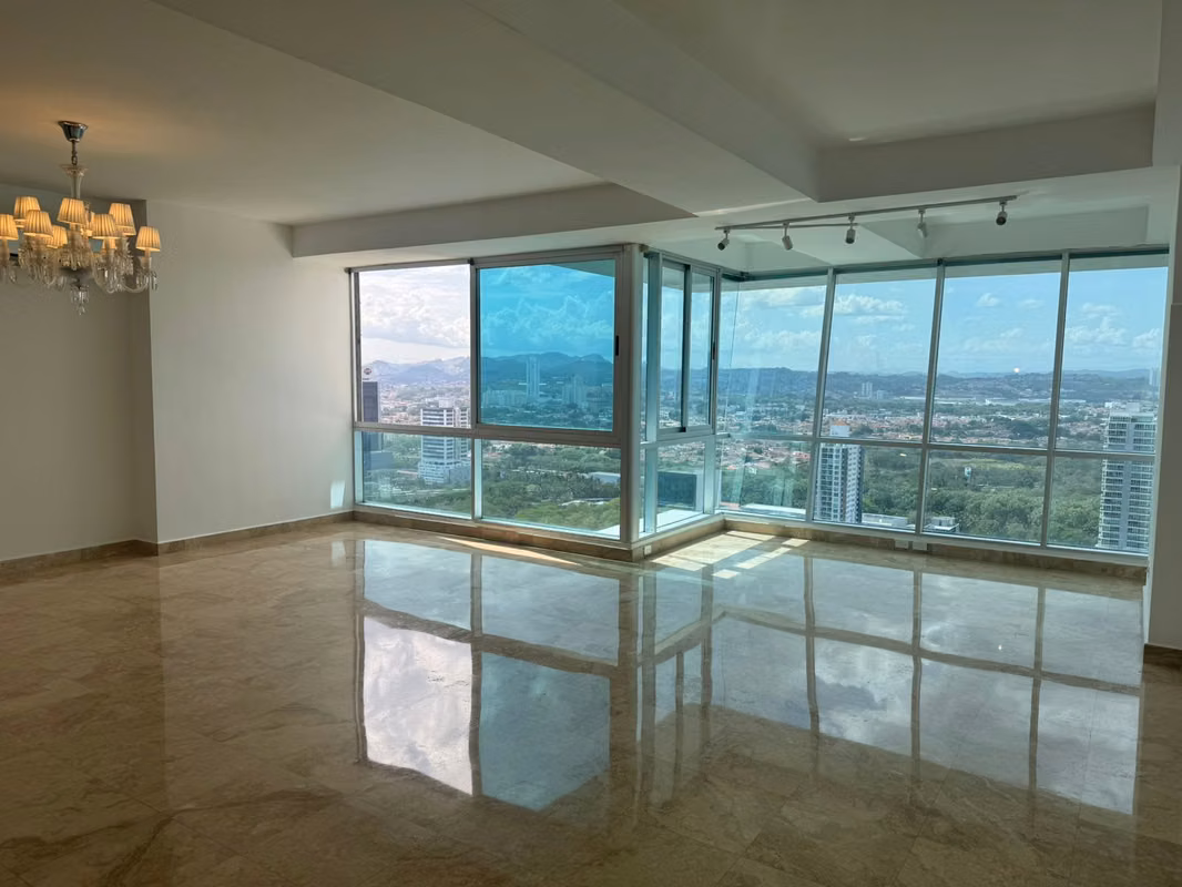PH TITANIUM PRECIOSO APARTAMENTO Costa del este - photo 1