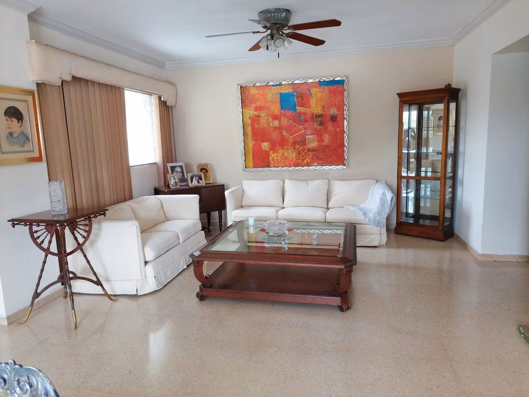 REMATE! Hermoso Apartamento en Venta en Obarrio - foto 1