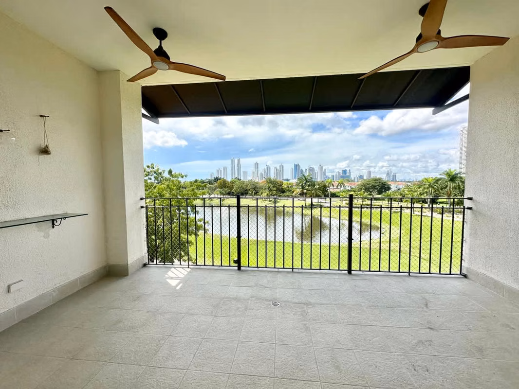 Venta de apartamento en Santa Maria - The Reserve - photo 1