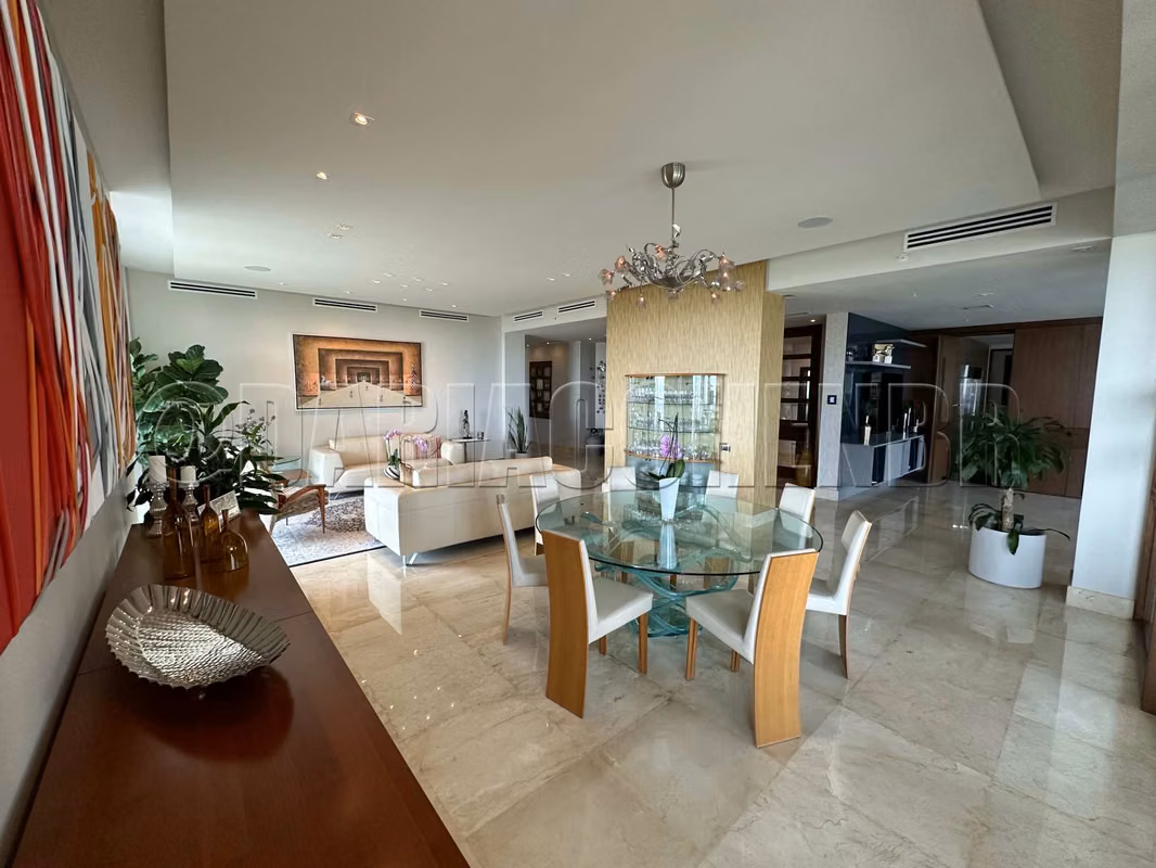 Vendo Apto / Ave. Paseo del Mar / PRIMERA LÍNEA VISTA AL MAR - foto 1
