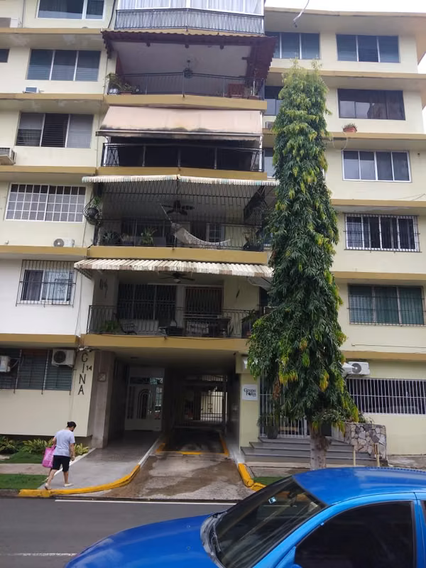Venta de apartamento en PH GINA en obarrio - foto 1