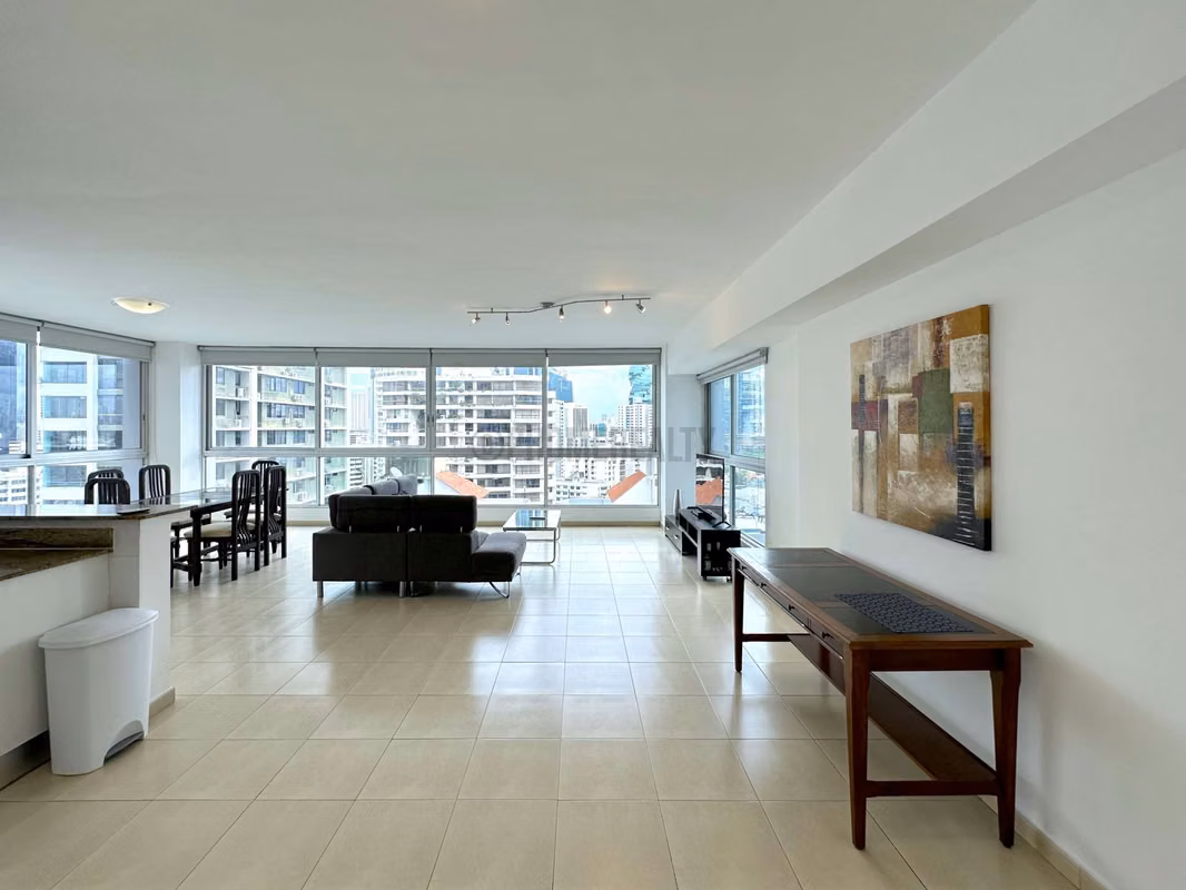 Apartamento de 1 recamara para la venta en Avenida Balboa - photo 1