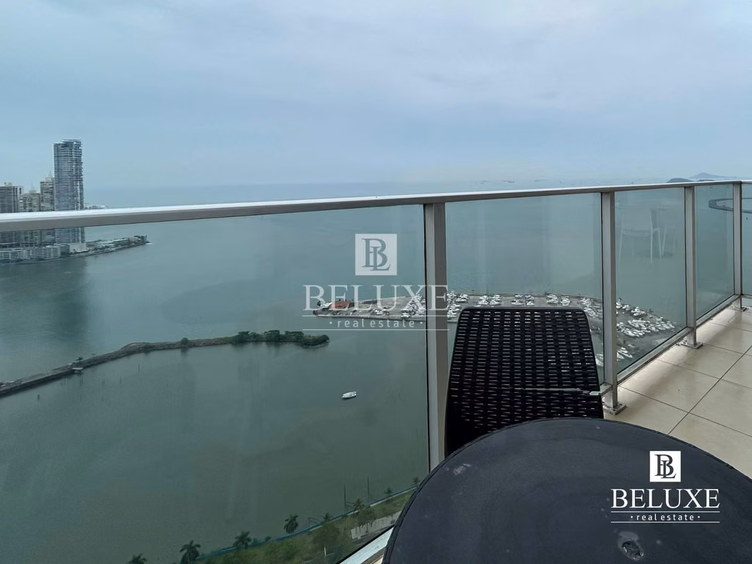 VENTA DE APARTAMENTO AMOBLADO EN PH WHITE, AVENIDA BALBOA (3) - photo 1