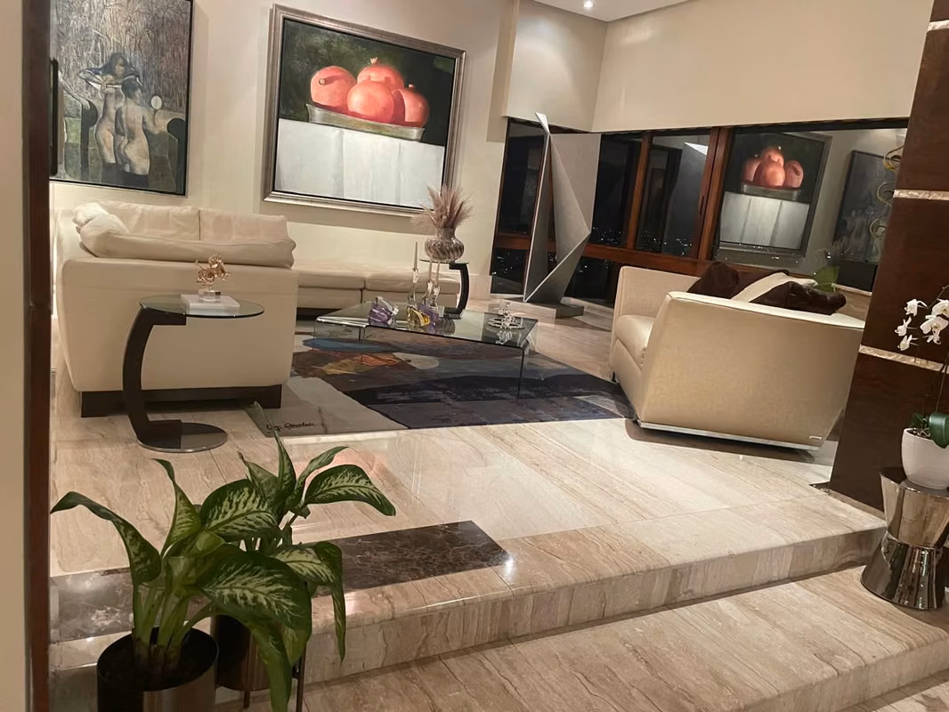 Se vende amplio apartamento en Coco del Mar con vista al mar - foto 1