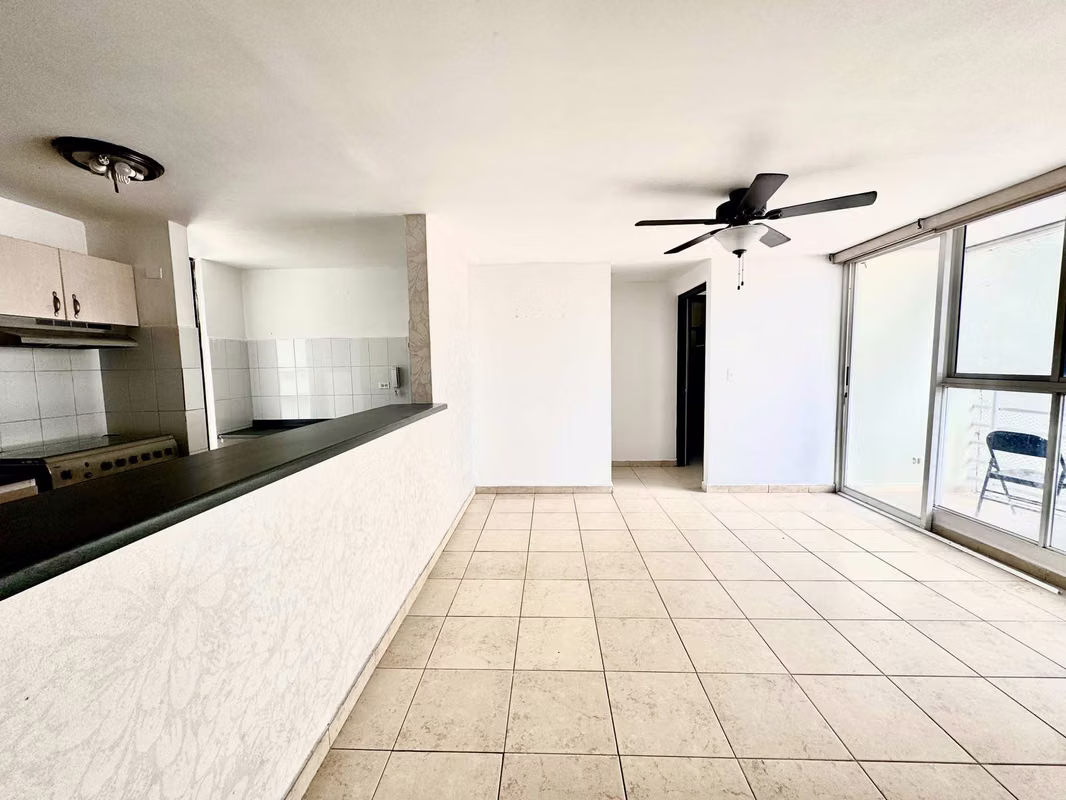 VENDO APARTAMENTO CON EXCELENTE UBICACIÓN - foto 1