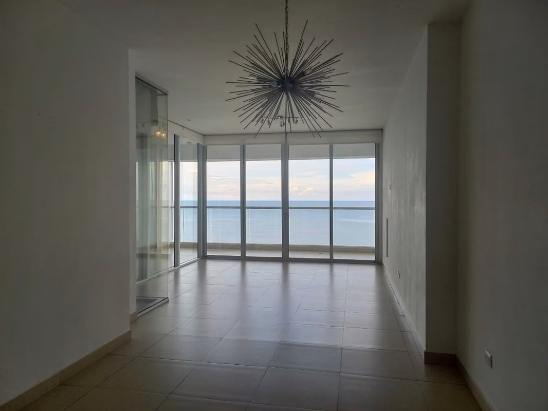 Alquiler y venta de apartamento en Avenida Balboa - foto 1