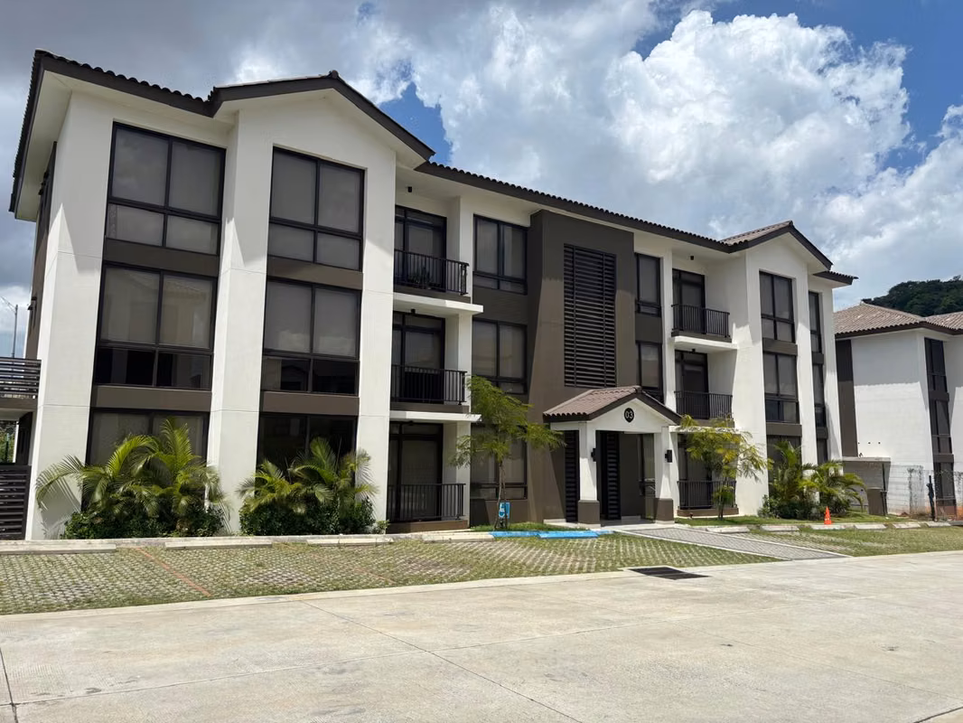 ALQUILO  APTOS BEGIN COLIVING BRISAS DEL GOLF PASEO DEL NORTE - photo 1