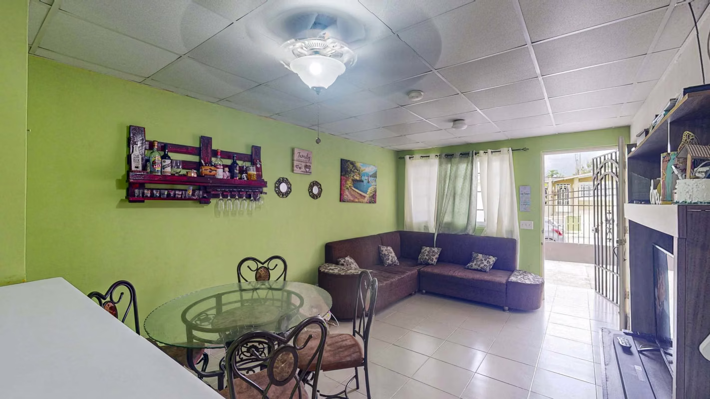 Venta de hermosa y cómoda casa en Praderas del Norte – Las Cumbres - foto 1