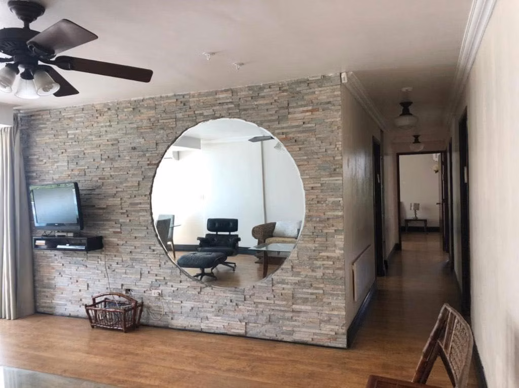 VENTA HERMOSO APTO EN OBARRIO - foto 1