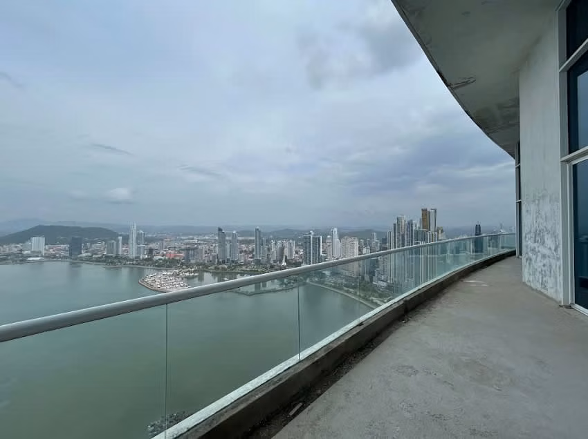 Venta de Penthouse en Punta Paitilla, PH The Point, 683m2 - foto 1