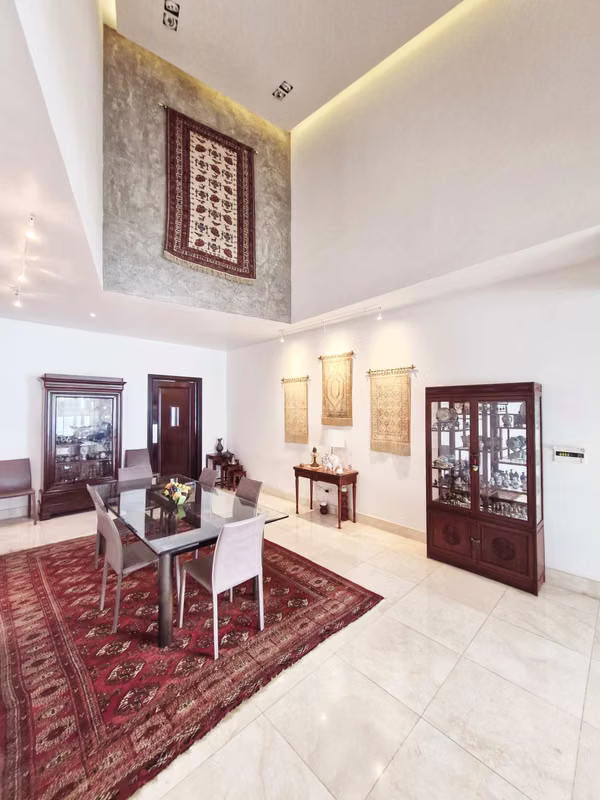 VITRI 463m2 4 recs, home cinema $979,000 - photo 1