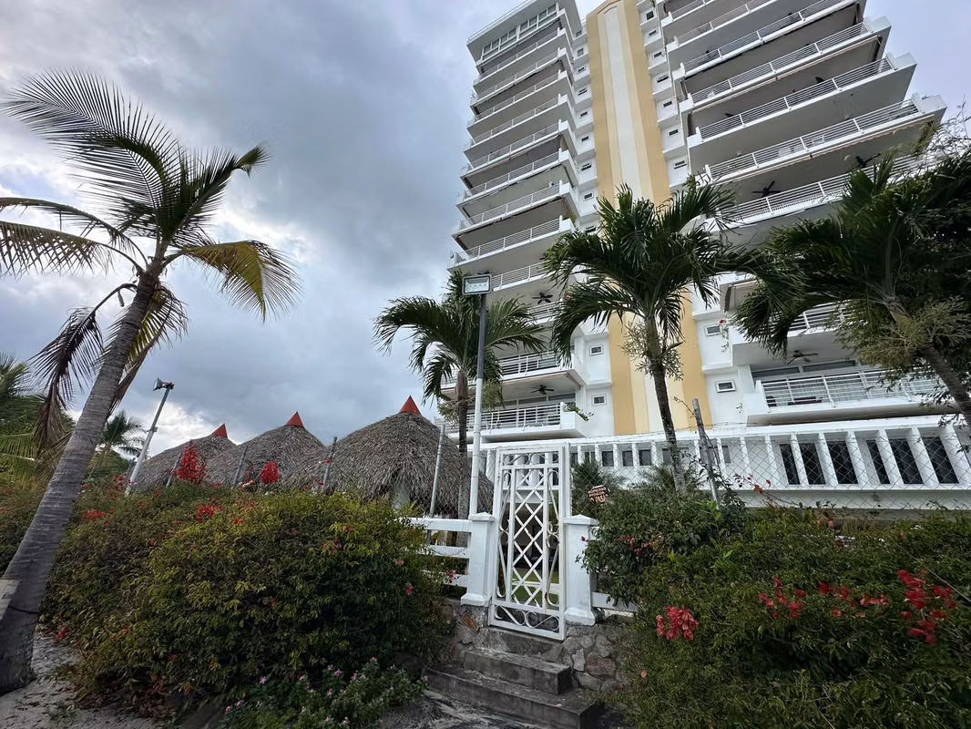 VENTA APARTAMENTO DE PLAYA PH MIRAMAR – FARALLÓN - photo 1