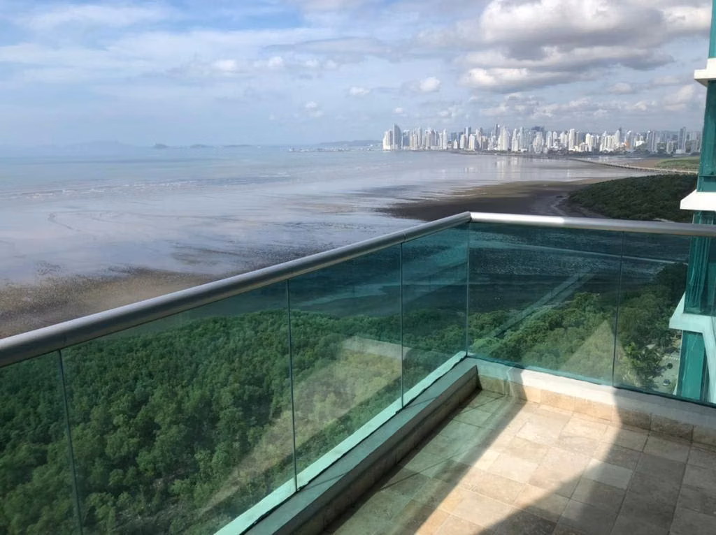 Hermoso APARTAMENTO EN VENTA PH OCEAN TWO, COSTA DEL ESTE. - photo 1