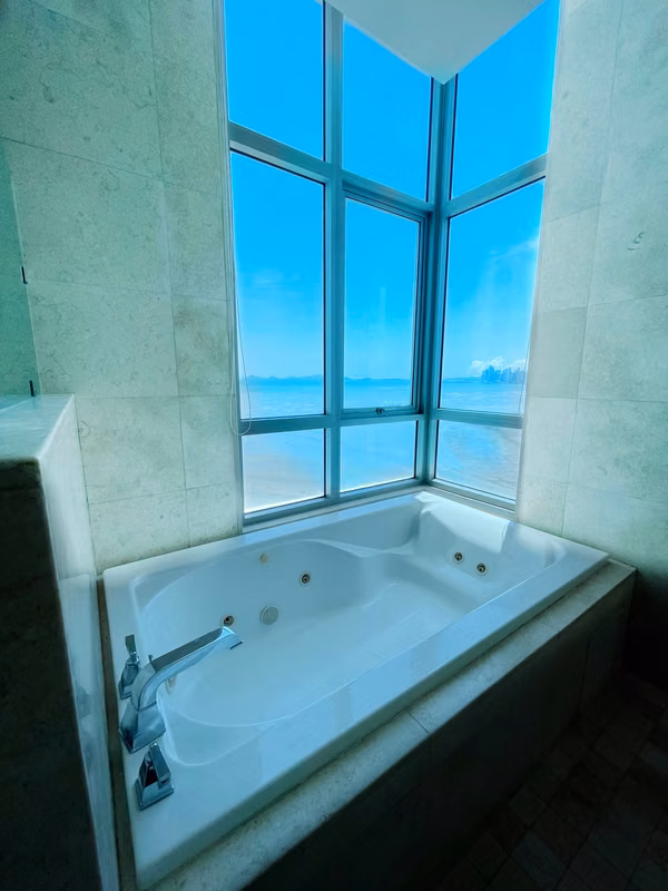 Apartamento ubicado en Avenida Paseo del mar, Costa del Este,  PH Ten Tower - foto 1