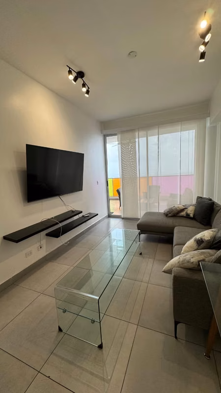 Venta PH Element  Avenida Balboa - 2 recamara amoblado - foto 1