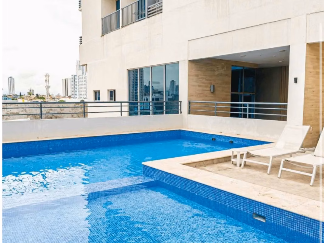 VENTA DE APARTAMENTO AMOBLADO EN PH ALAI, VIA ESPAÑA (3) - foto 1