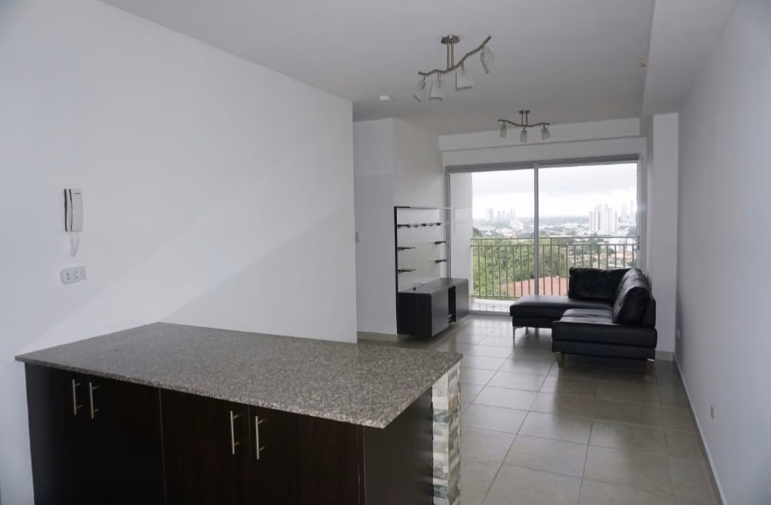SE VENDE APARTAMENTO EN LA 12 DE OCTUBRE - foto 1