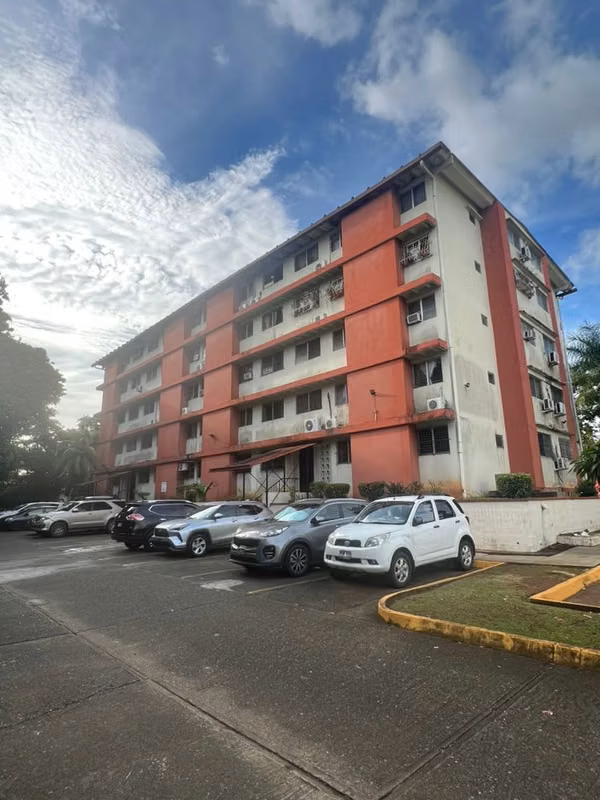 OPORTUNIDAD DE INVERSIÓN EN LA LOCERIA APARTAMENTO FAMILIAR - photo 1