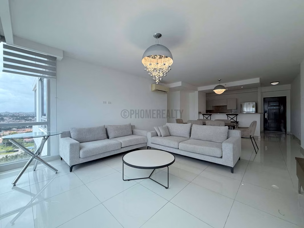Amplio Apartamento de 3 Habitaciones en Alquiler en Costa del Este - photo 1