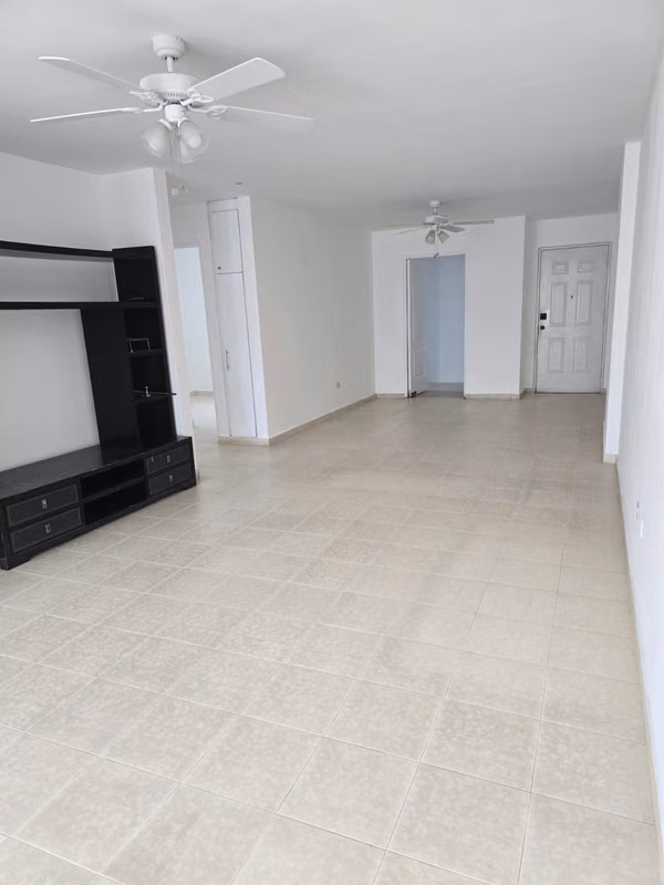 Apartamento en Vía Argentina – El Cangrejo | 123 m² / 3 Recámaras / 2 Baños / 2 Estac. / $195,000 - foto 1