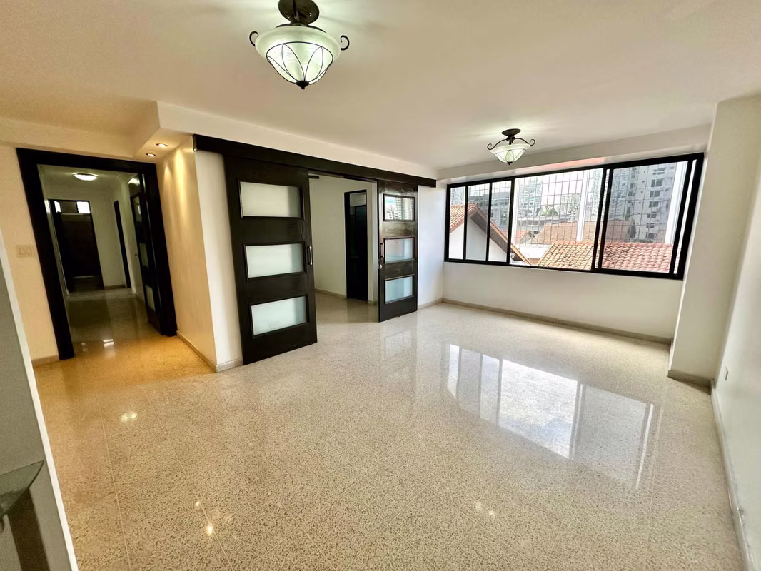 Se vende apartamento en Marbella, Ph Ebbelle - photo 1