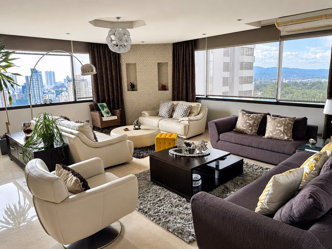 Venta de Apartamento en La Cresta, Edificio Elite, 400m2 - foto 1