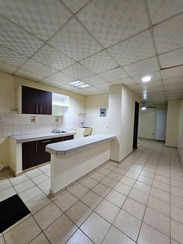 Apto en Pedregal cerca Xtra de Las Acasias $300 x mes - foto 1