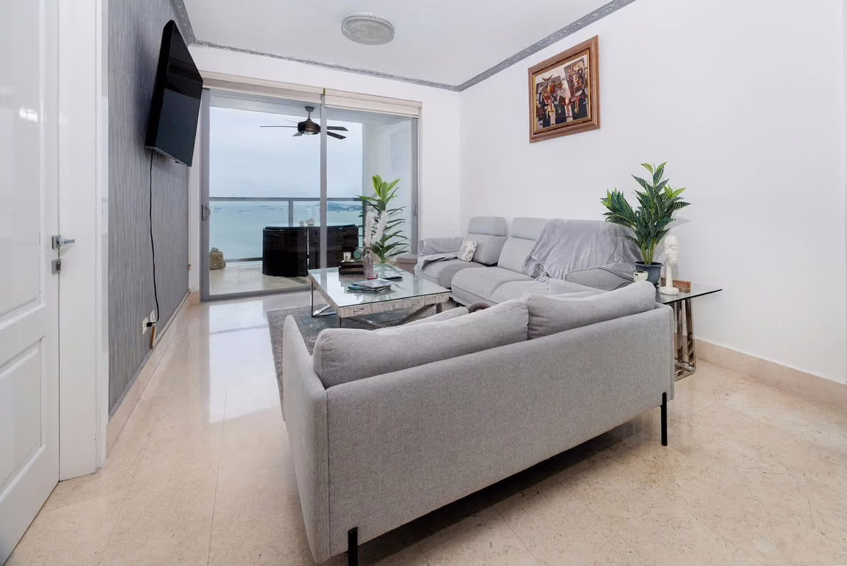 Se vende apartamento PH Yoo/ Avenida Balboa - foto 1