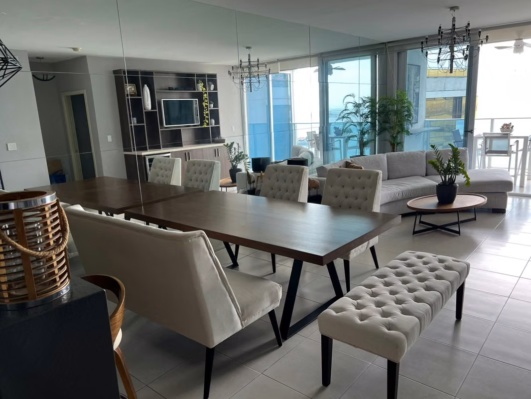 Apartamento full amoblado con vista al mar – Av Balboa. - foto 1
