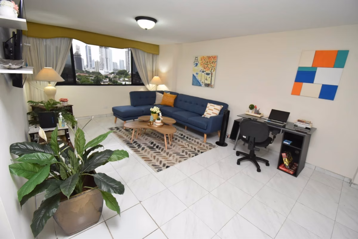 VENTA! Céntrico – Apartamento de 3 recámaras con excelente distribución - photo 1