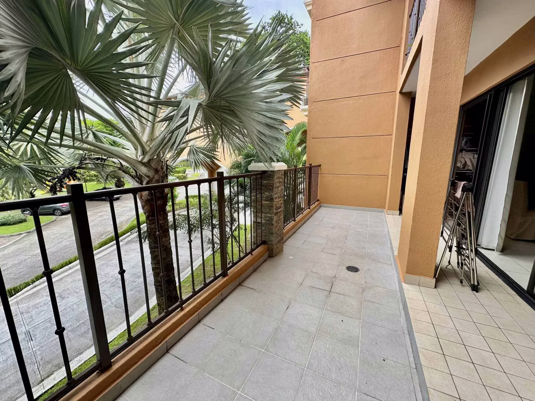 Se vende apartamento en Clayton, Embassy Club - foto 1