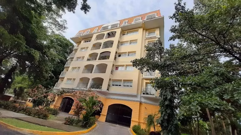 Melissa Foster Luxury Vende Hermoso Apartamento en Ancón Ph Amador Hill. MFR1721 - foto 1