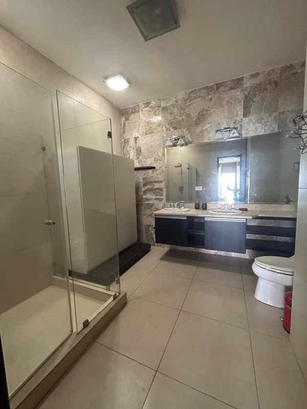 Venga hermoso apartamento en Avenida Balboa - foto 1