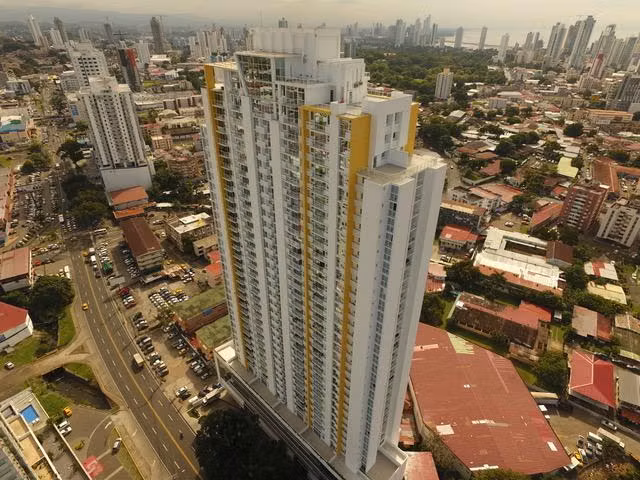 Venta de Apartamento de 81 m2 en PH Metropolitan Park, Vía España 26-3747GG - foto 1