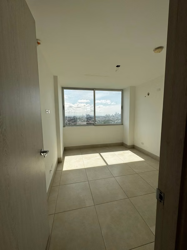 Se Vende Apartamento PH Sky Point Torre Sur - Tumba Muerto - foto 1