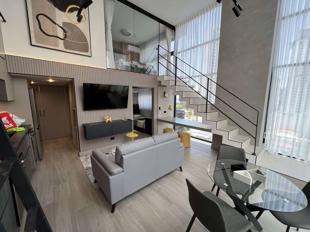 Venta de Apartamento PH DOVLE cincuentenario - foto 1