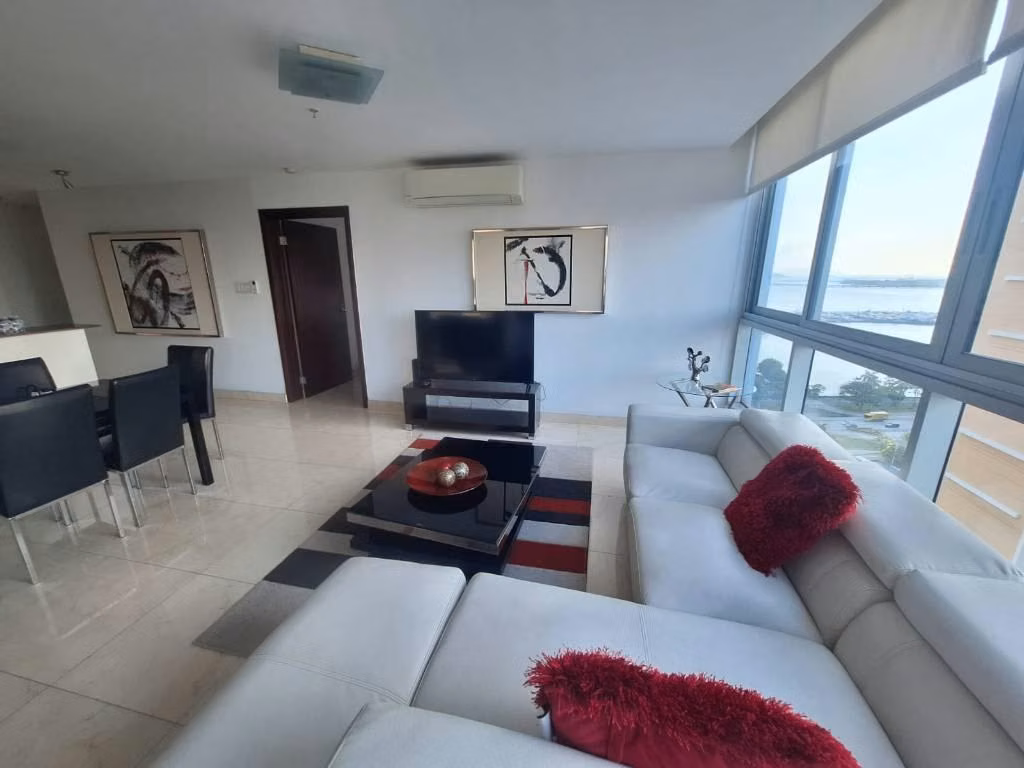 Venta  PH Villa del Mar - 2 recámaras - Amoblado con balcon - foto 1
