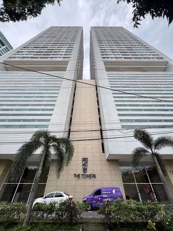 Banco Vende Apartamento en P.H. The Towers at 50Th Street - photo 1