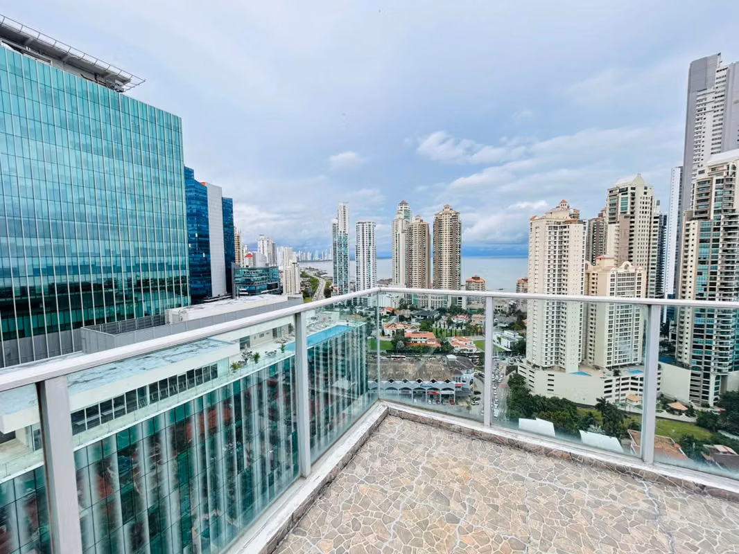 VENTA POR BANCO | PH Pacific Sea | Penthouse Dúplex 232 m² | Terraza | Paitilla | $329,000 - photo 1