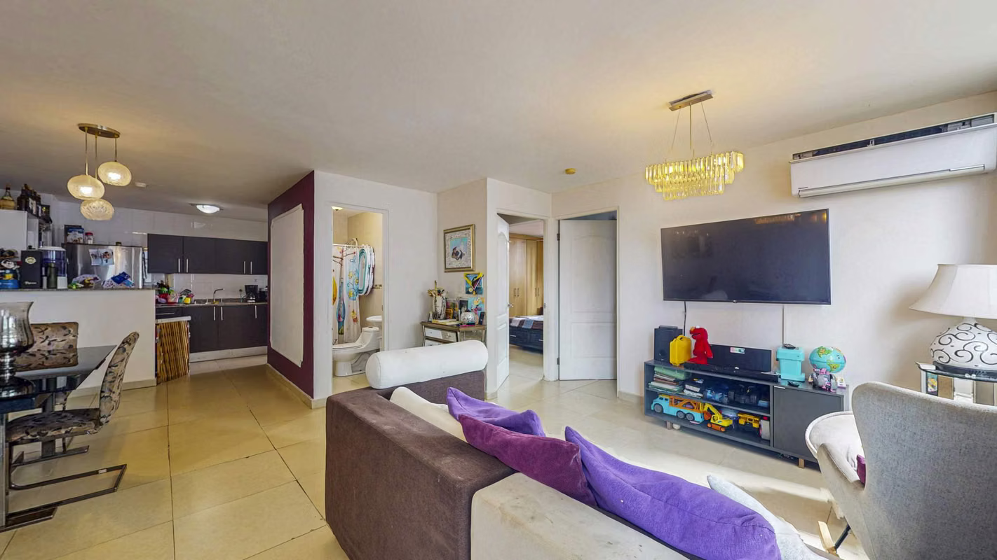 Venta de cómodo apartamento con acceso directo al Parque Omar en Green Point - Carrasquilla - foto 1