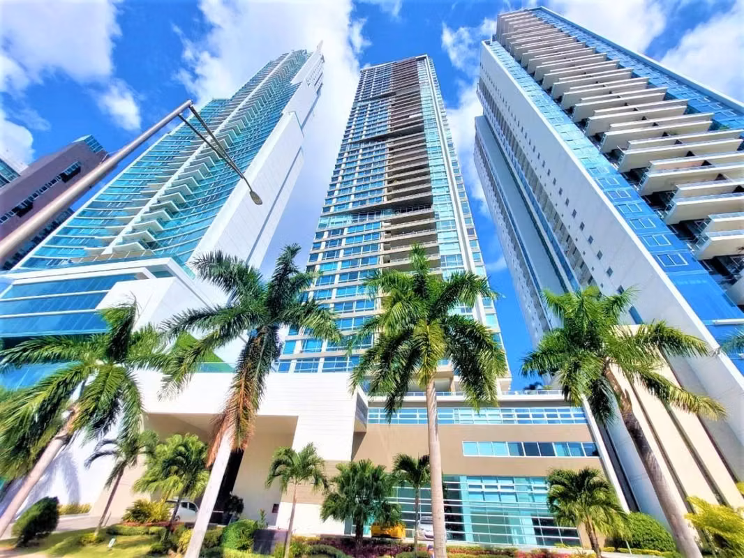Vendo Apartamento Frente al Mar en PH Altamar del Este, Costa del Este 26-3079GG - foto 1