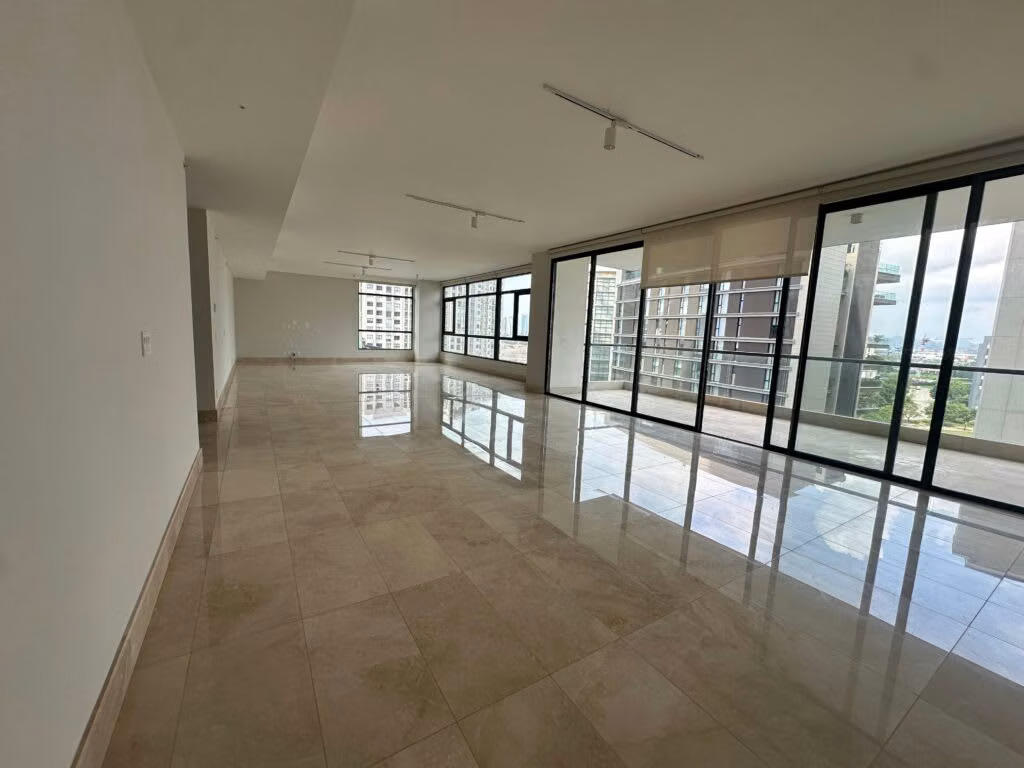 Banco Vende Apartamento en PH Albatross - Santa María (un) - photo 1