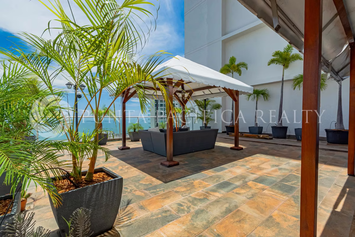 En venta | Penthouse con azotea privada única | En Oceanaire | Punta Pacífica - foto 1