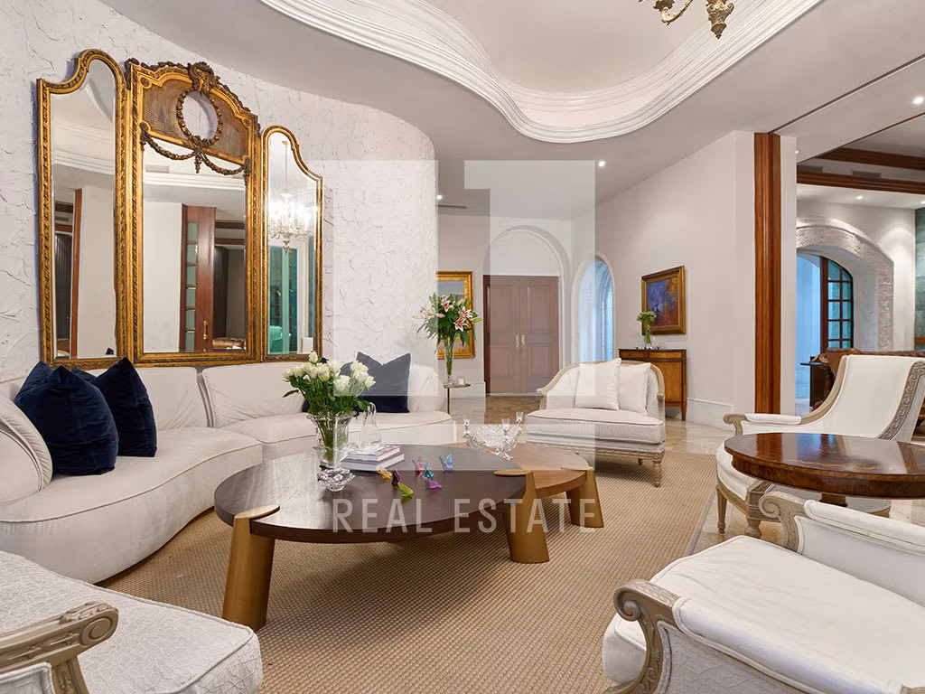 Apartamento en PH Panamar - foto 1